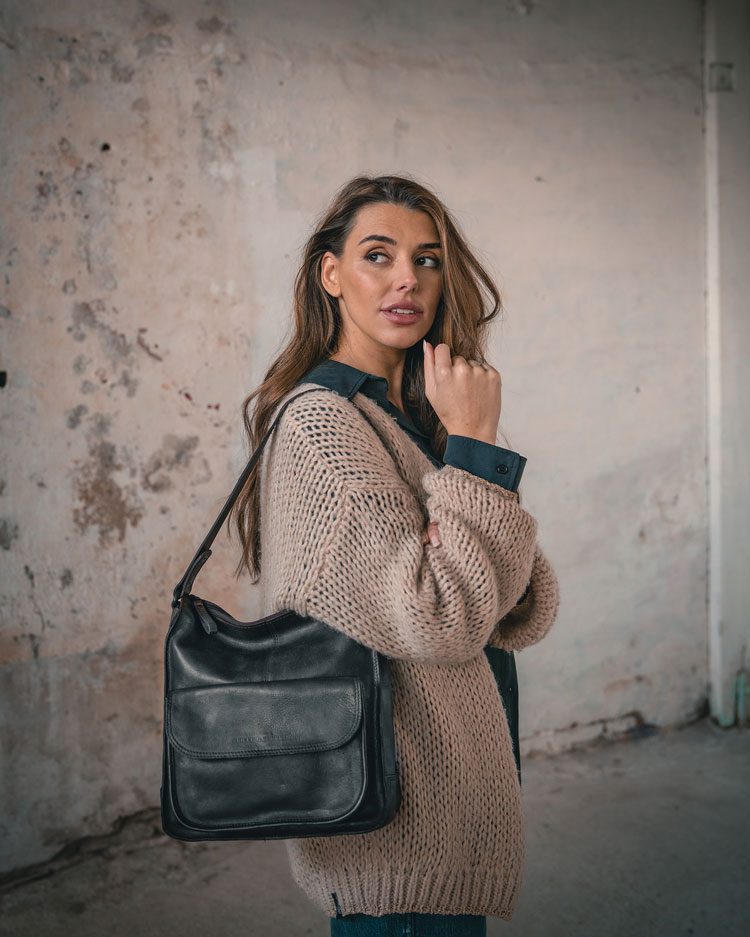 Zwarte leren schoudertas voor dames