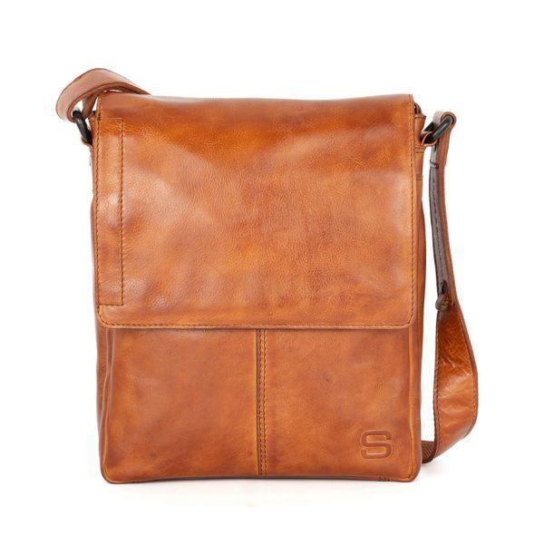 Vooraanzicht leren schoudertas met klep - Stan - Brandy