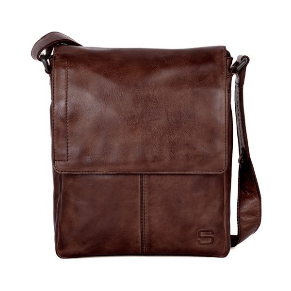 Vooraanzicht leren schoudertas met klep - Stan - donkerbruin