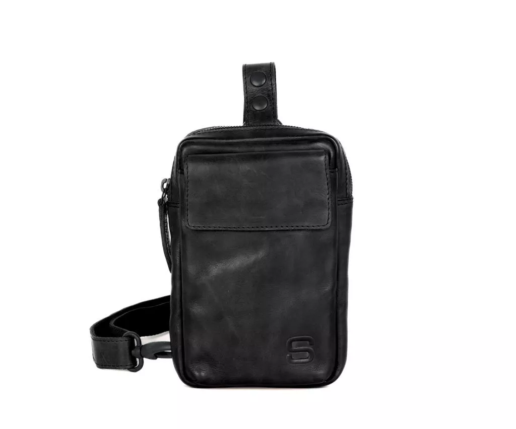 Vooraanzicht Leren Slingbag – Harris – Zwart